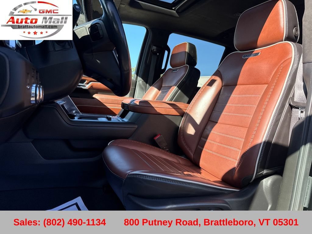 Used 2024 GMC Sierra 3500 Denali Ultimate AWD/4WD image 14
