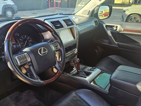 Used 2014 Lexus GX 460 w/ Premium Package AWD/4WD image 26