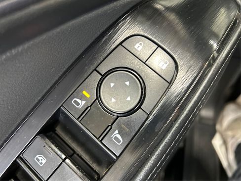 Used 2024 Nissan Rogue SV AWD/4WD image 30