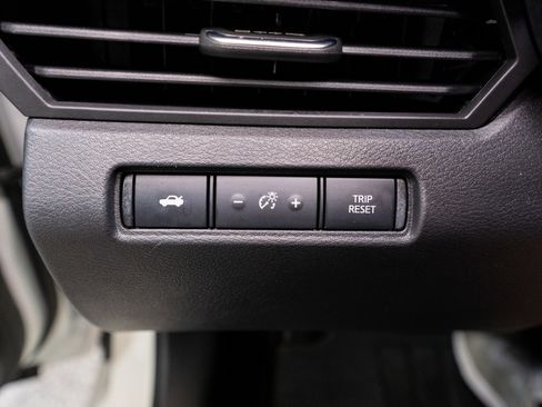 Used 2021 Nissan Altima 2.5 SR w/ SR Premium Package FWD image 27