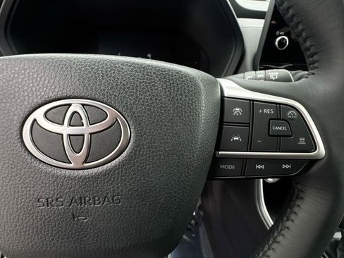 Used 2026 Toyota Grand Highlander AWD Hybrid image 18