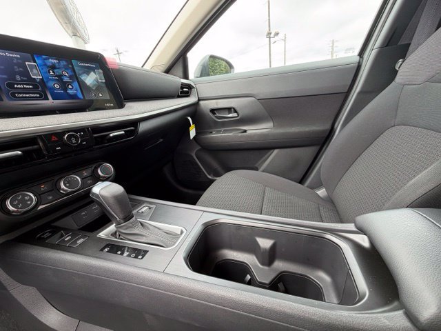 Used 2026 Nissan Kicks S FWD image 18