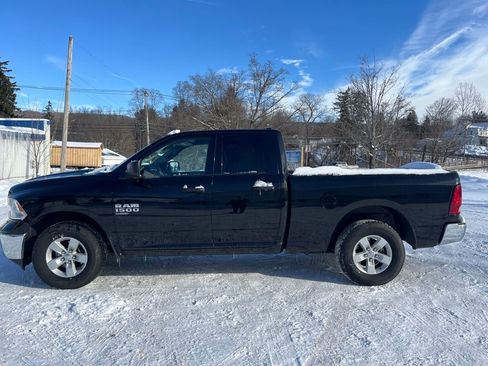 Used 2024 RAM 1500 Classic SLT image 11