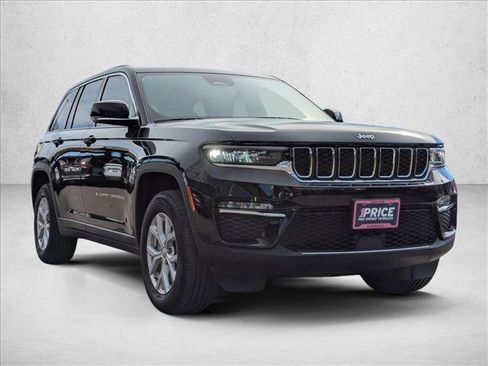 Used 2023 Jeep Grand Cherokee Limited w/ Trailer Tow Prep Group (B) image 3