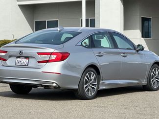 Used 2021 Honda Accord Hybrid video 2