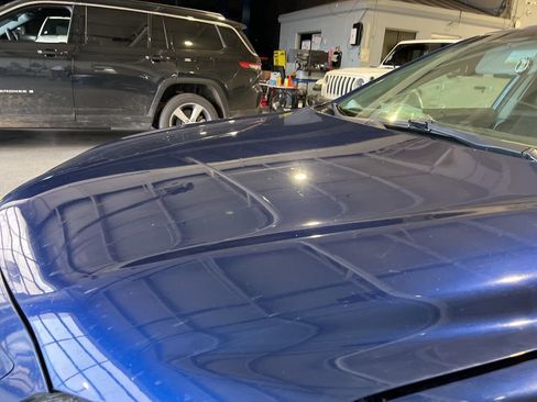 Used 2011 Toyota Camry SE w/ SE Extra-Value Pkg #1 image 11