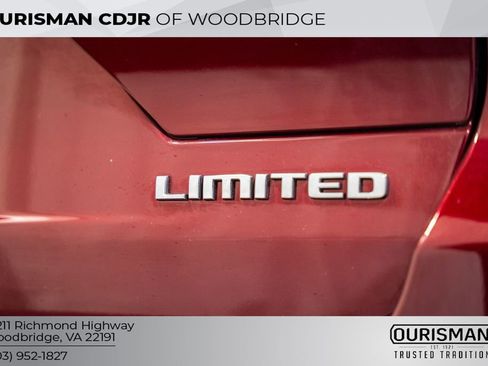 Certified 2023 Jeep Grand Cherokee Limited image 9