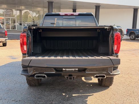 Used 2024 GMC Sierra 1500 Denali w/ Technology Package AWD/4WD image 32