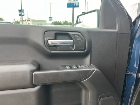 Used 2023 Chevrolet Silverado 1500 Custom Trail Boss w/ LPO, Dark Essentials Package AWD/4WD image 11