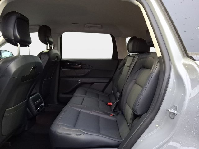New 2026 Lincoln Nautilus Premier AWD/4WD image 9