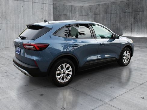 Used 2025 Ford Escape Active FWD image 5