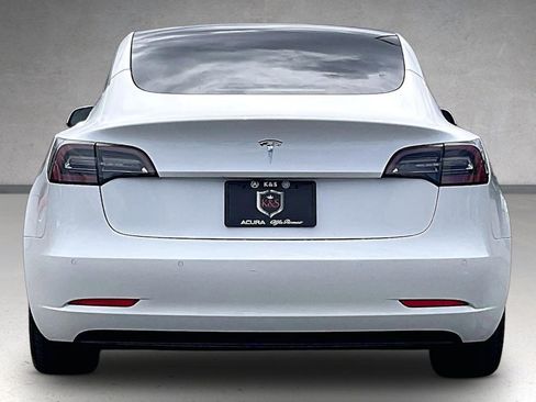 Used 2021 Tesla Model 3 Standard Range Plus RWD image 4