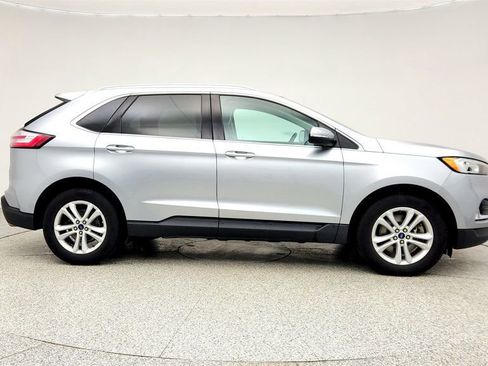 Used 2020 Ford Edge SEL w/ Convenience Package image 4