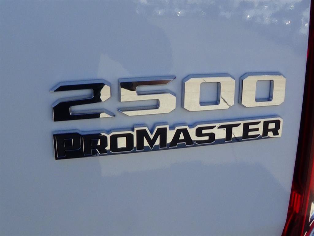 Used 2025 RAM ProMaster 2500 w/ Convenience Group FWD image 8