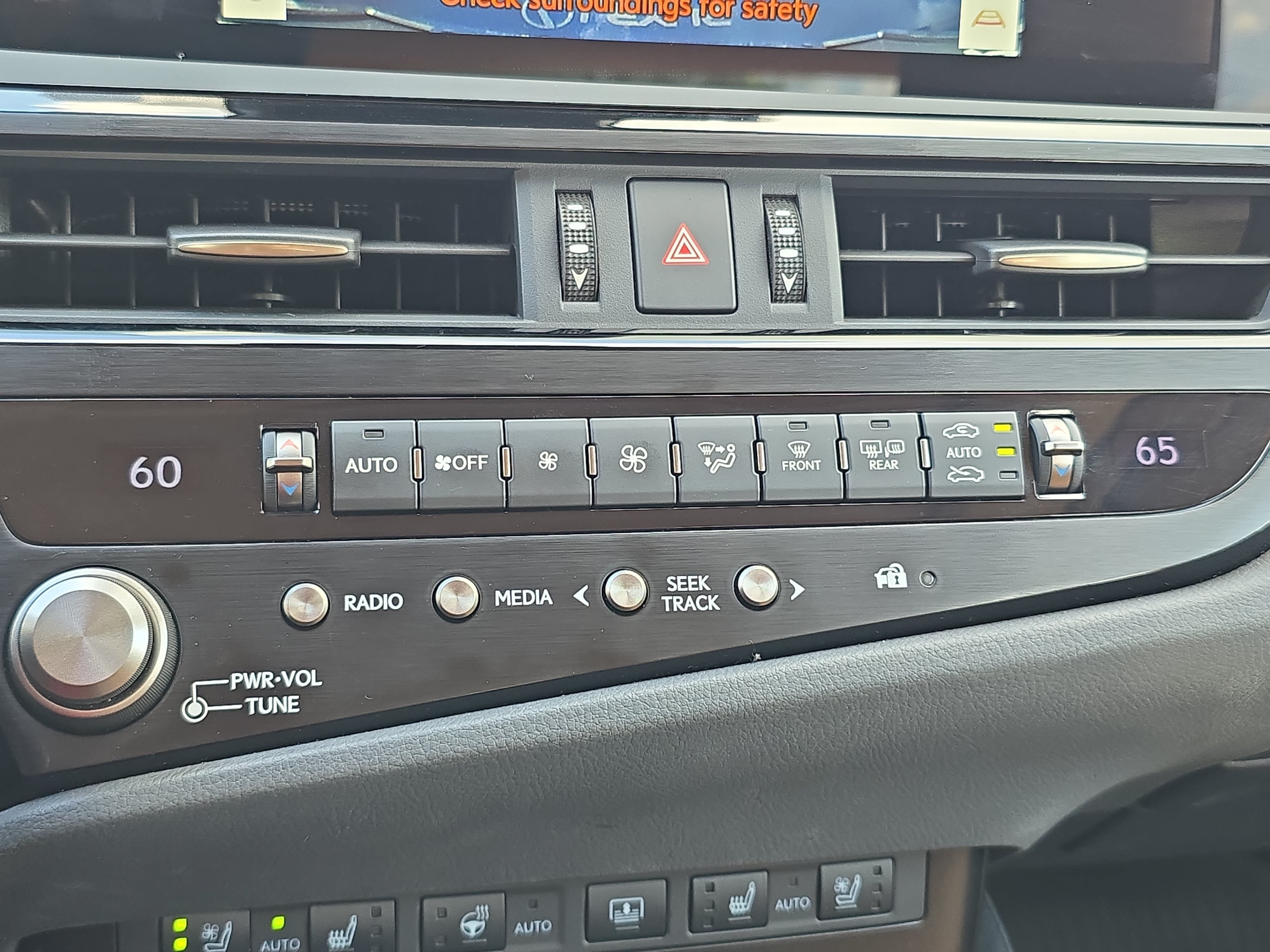 Used 2025 Lexus ES 350 w/ Premium Package FWD image 24