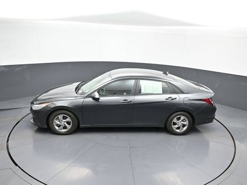 Certified 2021 Hyundai Elantra SE FWD image 40