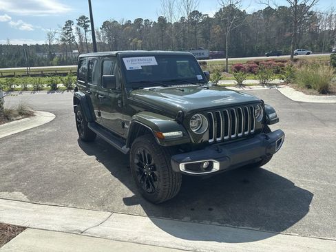 Used 2021 Jeep Wrangler Unlimited Sahara image 5