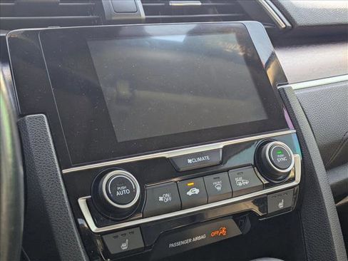 Used 2018 Honda Civic Touring image 11