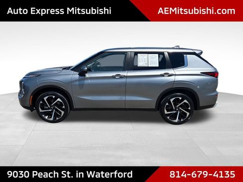 Used 2023 Mitsubishi Outlander SE AWD/4WD image 4