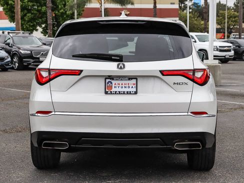 Used 2024 Acura MDX FWD image 8