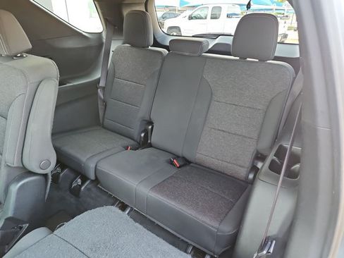 Used 2024 Chevrolet Traverse LT FWD image 20