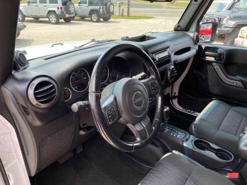 Used 2012 Jeep Wrangler Sport AWD/4WD image 25