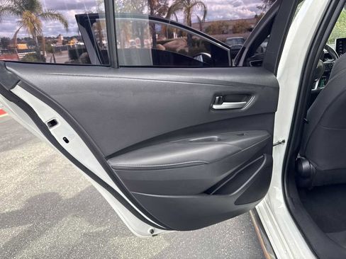 Used 2020 Toyota Corolla SE FWD image 24