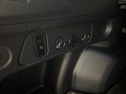 Certified 2025 Subaru Forester Touring w/ Popular Package - Touring image 64