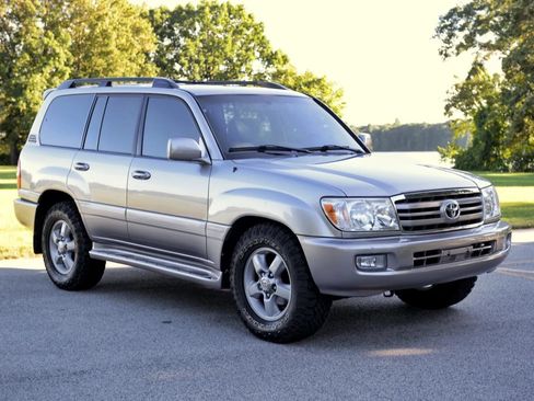 Used 2007 Toyota Land Cruiser AWD/4WD image 8
