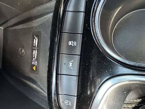 Used 2024 Buick Encore GX Sport Touring w/ Advanced Technology Package FWD image 18