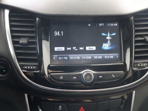 Used 2017 Chevrolet Trax Premier AWD/4WD image 14