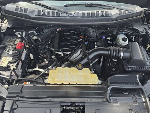 Used 2019 Ford F150 Lariat w/ Equipment Group 502A Luxury AWD/4WD image 14