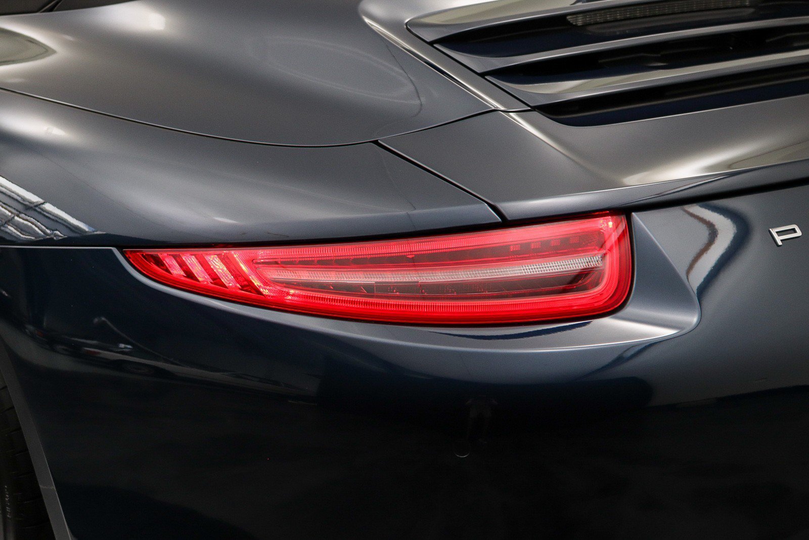 Used 2015 Porsche 911 Carrera image 30