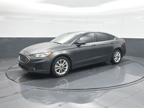 Used 2020 Ford Fusion SE FWD image 30