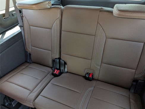 New 2026 Chevrolet Suburban High Country AWD/4WD image 21