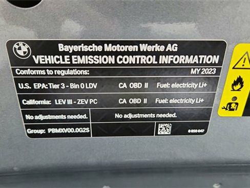 Used 2023 BMW i4 eDrive35 w/ Premium Package image 62