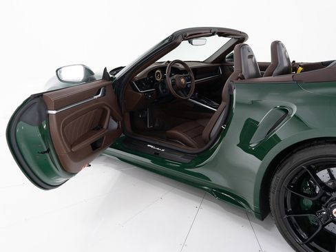 Used 2022 Porsche 911 Turbo S image 17