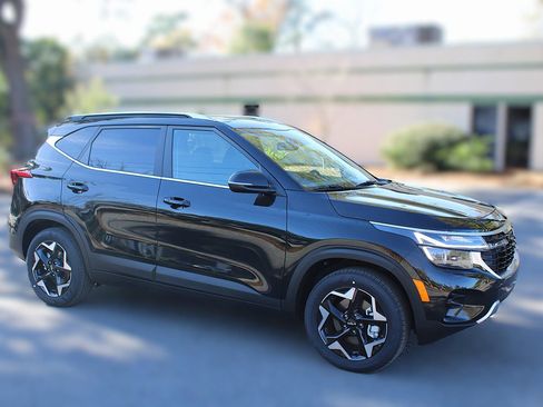 New 2026 Kia Seltos EX image 4