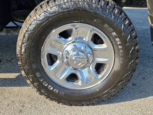 Used 2018 RAM 2500 Tradesman w/ Chrome Appearance Group AWD/4WD image 9