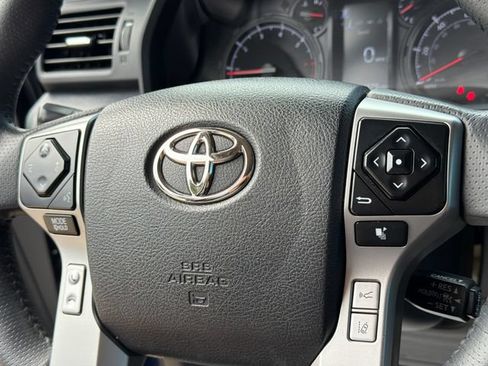 Used 2023 Toyota 4Runner SR5 AWD/4WD image 25