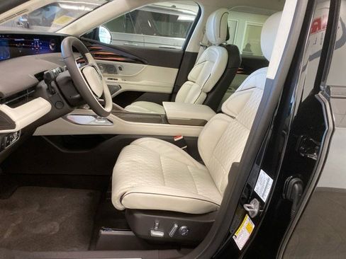 New 2025 Lincoln Nautilus Black Label w/ Jet Appearance Package image 38