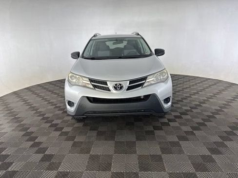 Used 2013 Toyota RAV4 LE AWD/4WD image 2