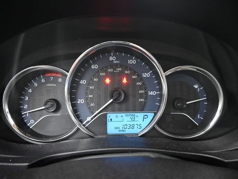 Used 2014 Toyota Corolla LE image 22