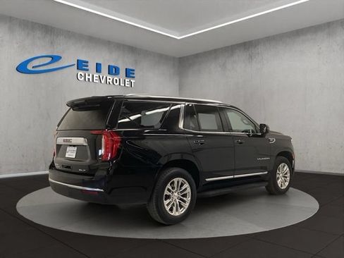 Used 2024 GMC Yukon SLT w/ SLT Luxury Package AWD/4WD image 15