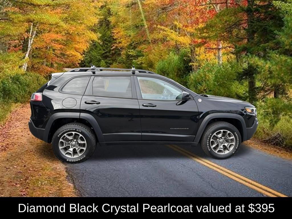Used 2022 Jeep Cherokee Trailhawk w/ Sun, Sound & Nav Group AWD/4WD image 2