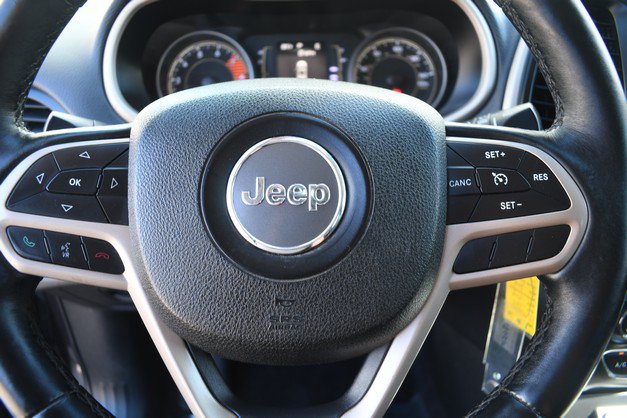 Used 2017 Jeep Cherokee Sport AWD/4WD image 30