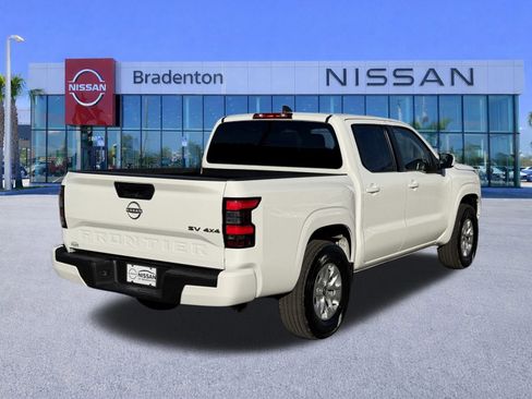 Certified 2024 Nissan Frontier SV image 5