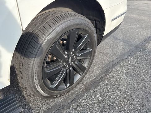 Used 2023 Lincoln Navigator L Black Label image 6