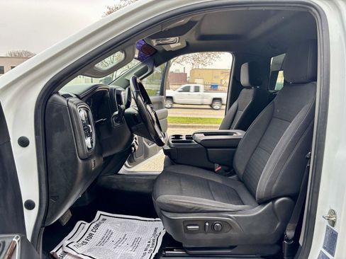 Used 2022 GMC Sierra 3500 SLE w/ SLE Convenience Package image 2