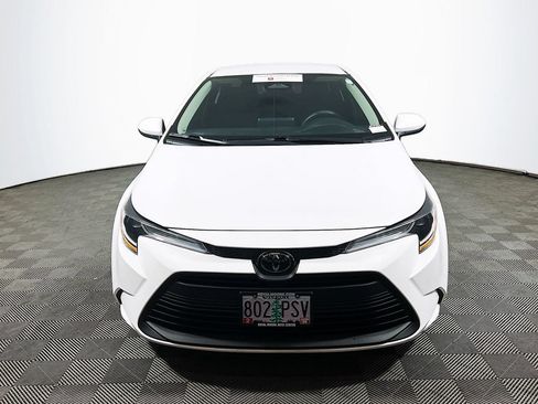 Certified 2023 Toyota Corolla LE FWD image 3